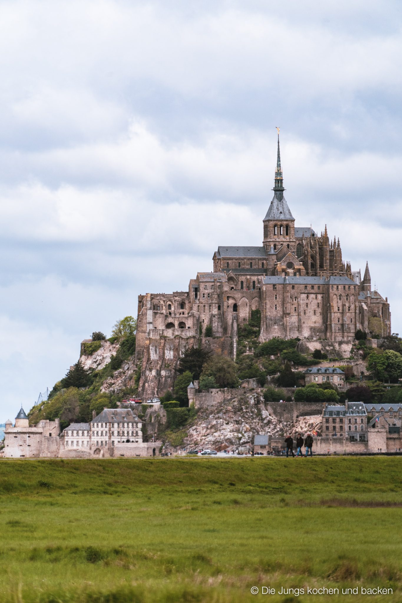 Mont Saint-Michel aus der Ferne